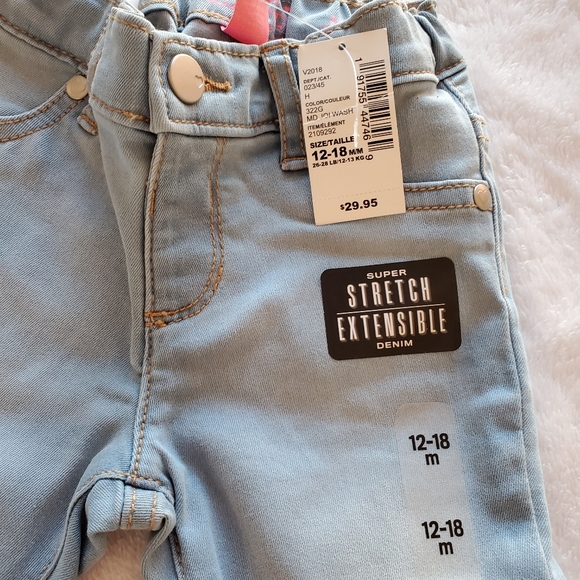 Light wash Children's Place Stretchy Denim - Picture 3 of 3